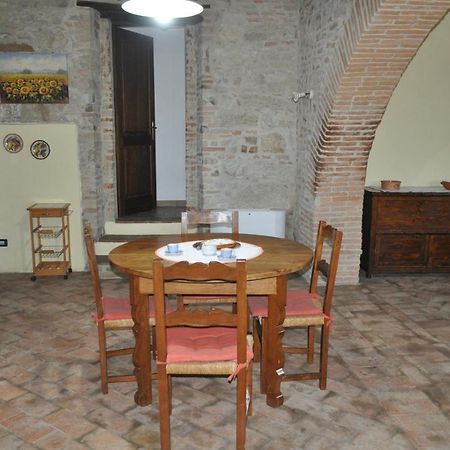 Farm Stay Il Carro Del Colle Colvalenza Exterior foto