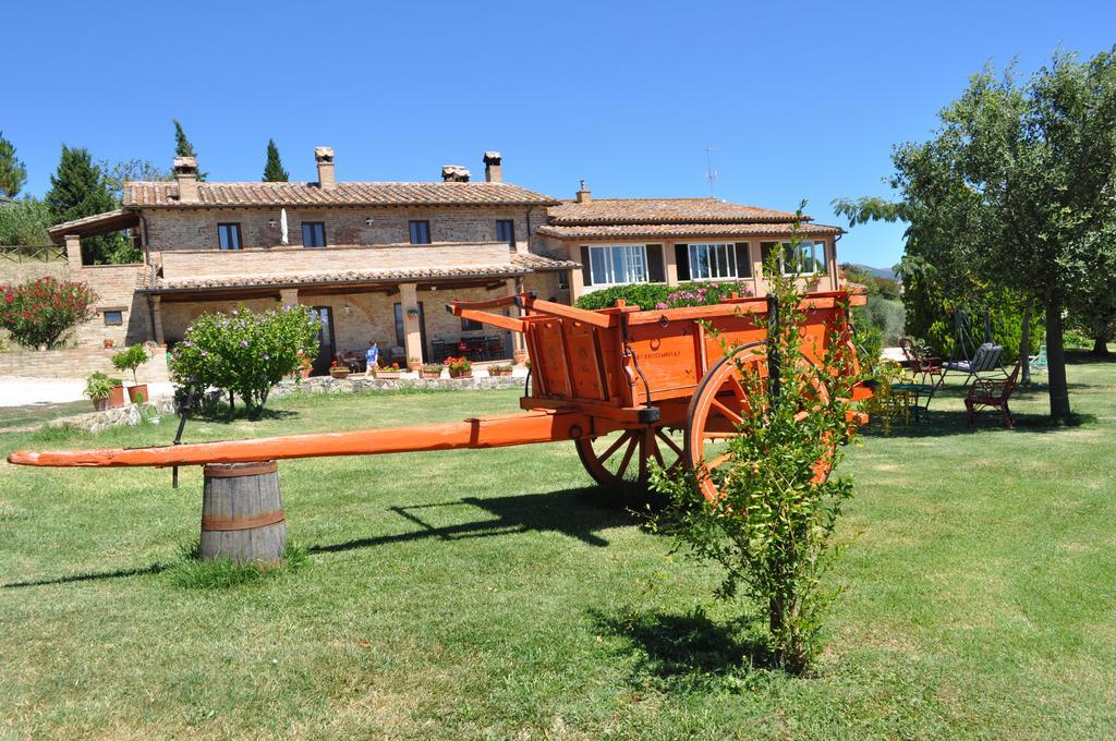 Farm Stay Il Carro Del Colle Colvalenza Exterior foto