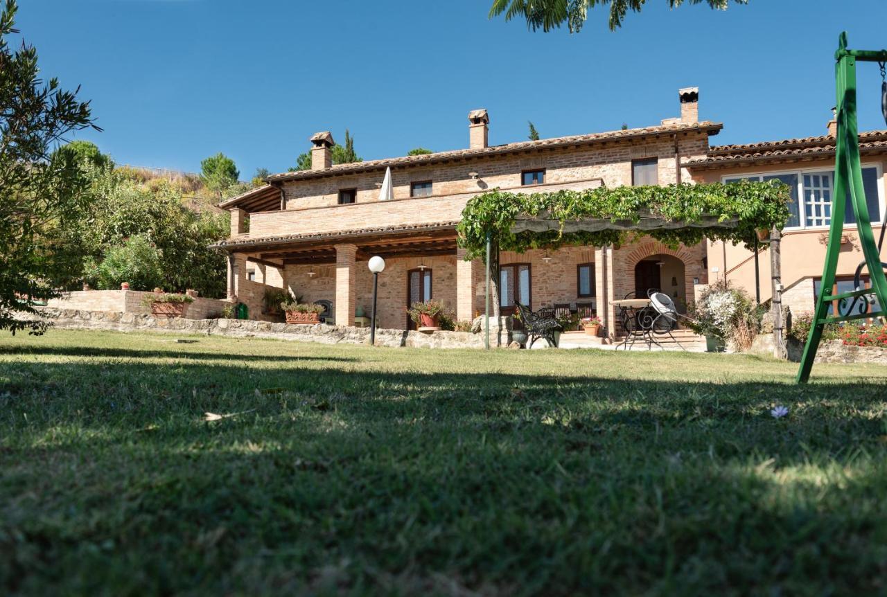 Farm Stay Il Carro Del Colle Colvalenza Exterior foto